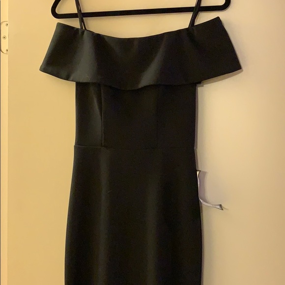 Black Evening Gown- Dress-Formal - Picture 4 of 4